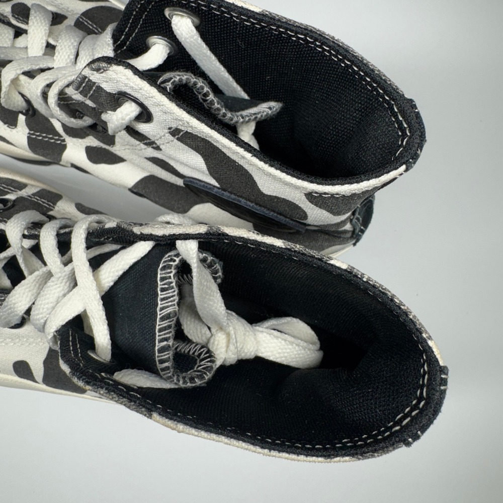 Converse All Star Chuck Taylor Lugged High Top‎ Cow Print Sneakers Womens Size 8 - Picture 12 of 16